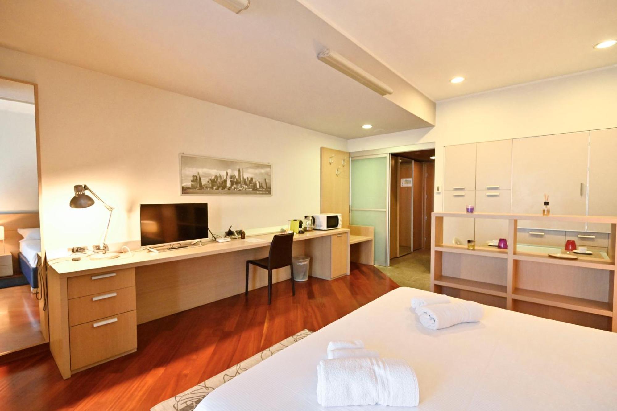 Living - San Salvario Apartment *